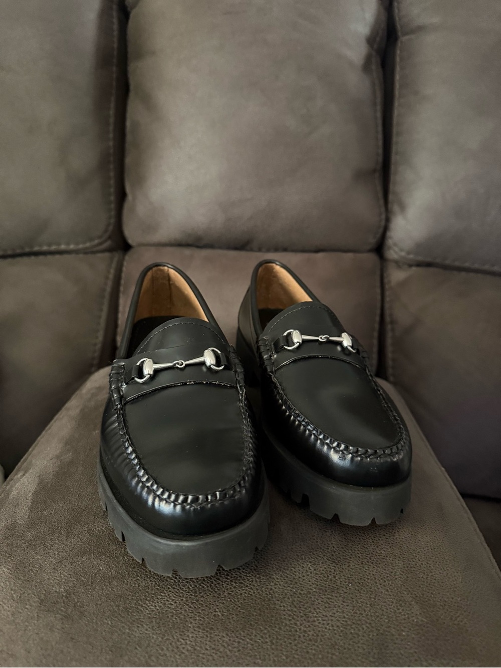 G.H. Bass & Co. Women's Black Weejuns Leather Bit Loafers size 9 - Picture 3 of 7
